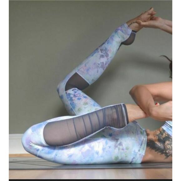 Alo Runway Floral Glo Mesh Leggings‎ Size xs - Picture 1 of 8